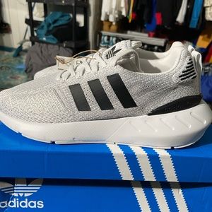 Women’s Adidas swift run sneakers